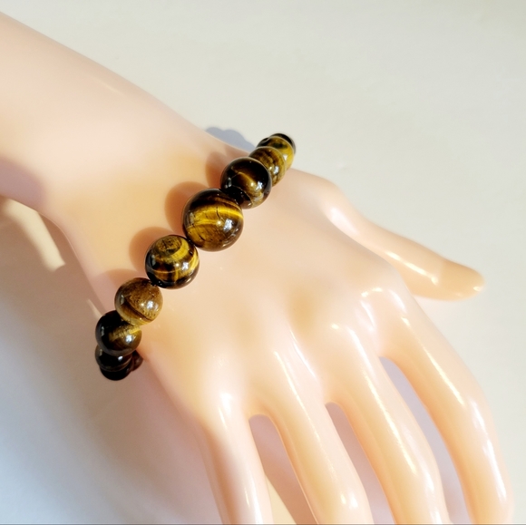Natural Tiger's Eye Graduated Bracelet - Picture 6 of 9